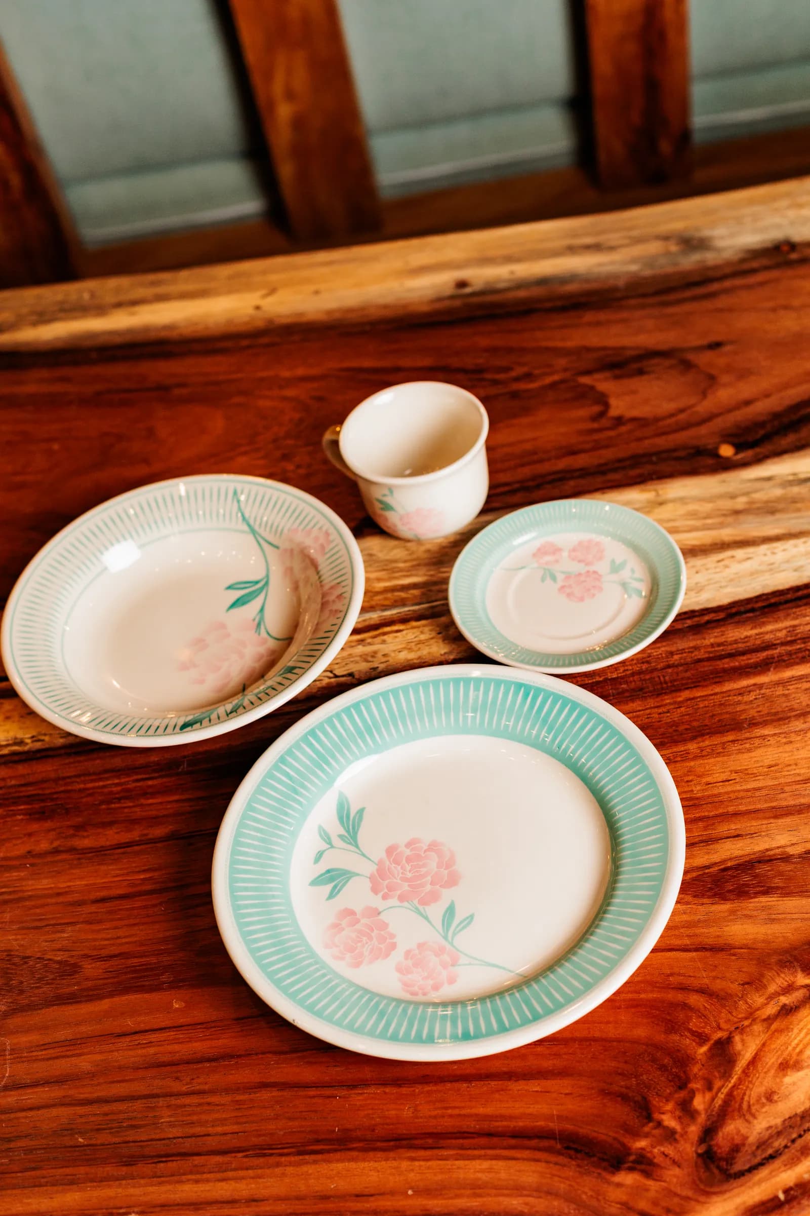 20 PCS: APARELHO JANTAR CERAMICA BLOOM — imagem 3 de 6