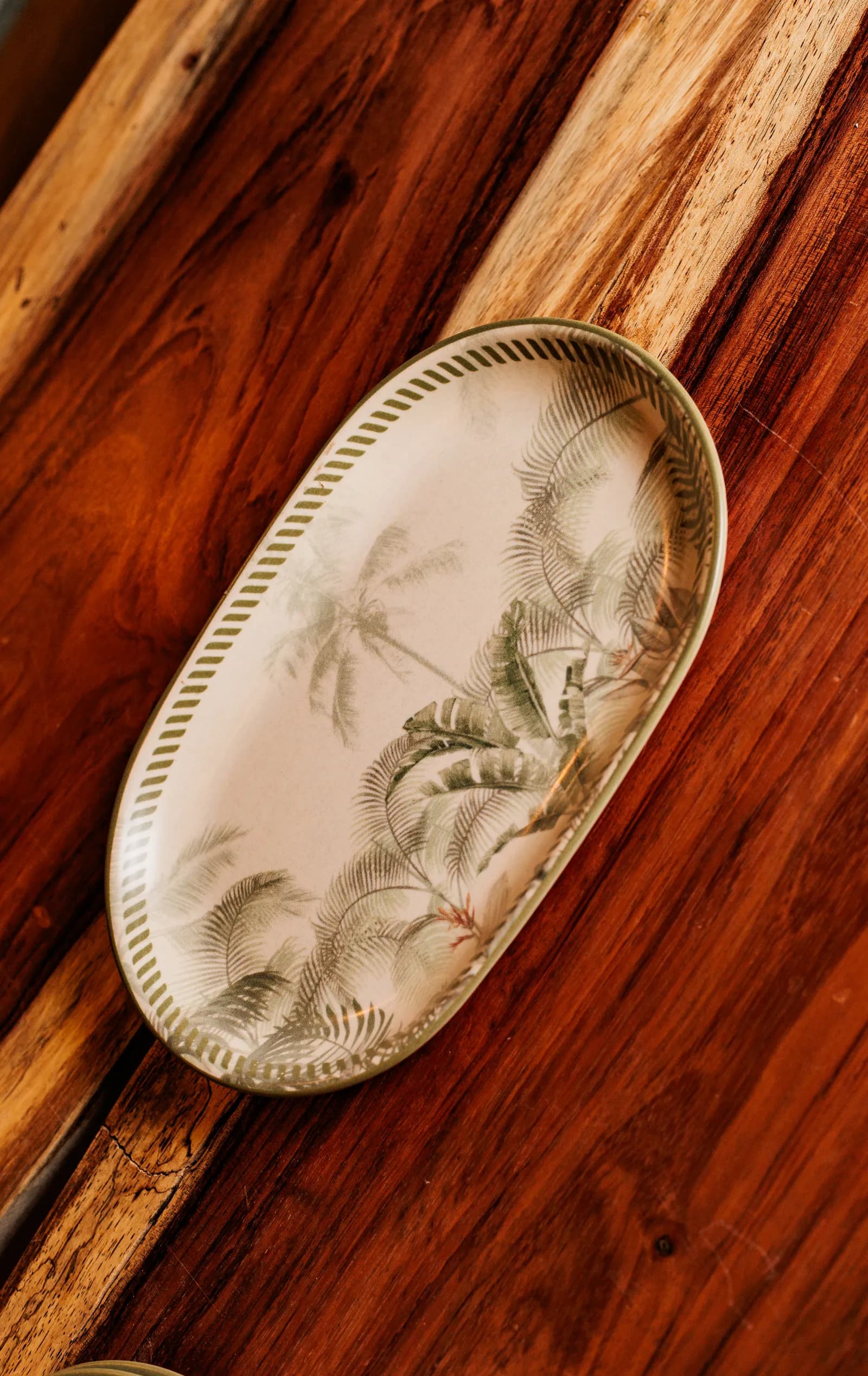 UNIDADE TRAVESSA OVAL CERAMICA ESTAMPA UNICA - PALMEIRA