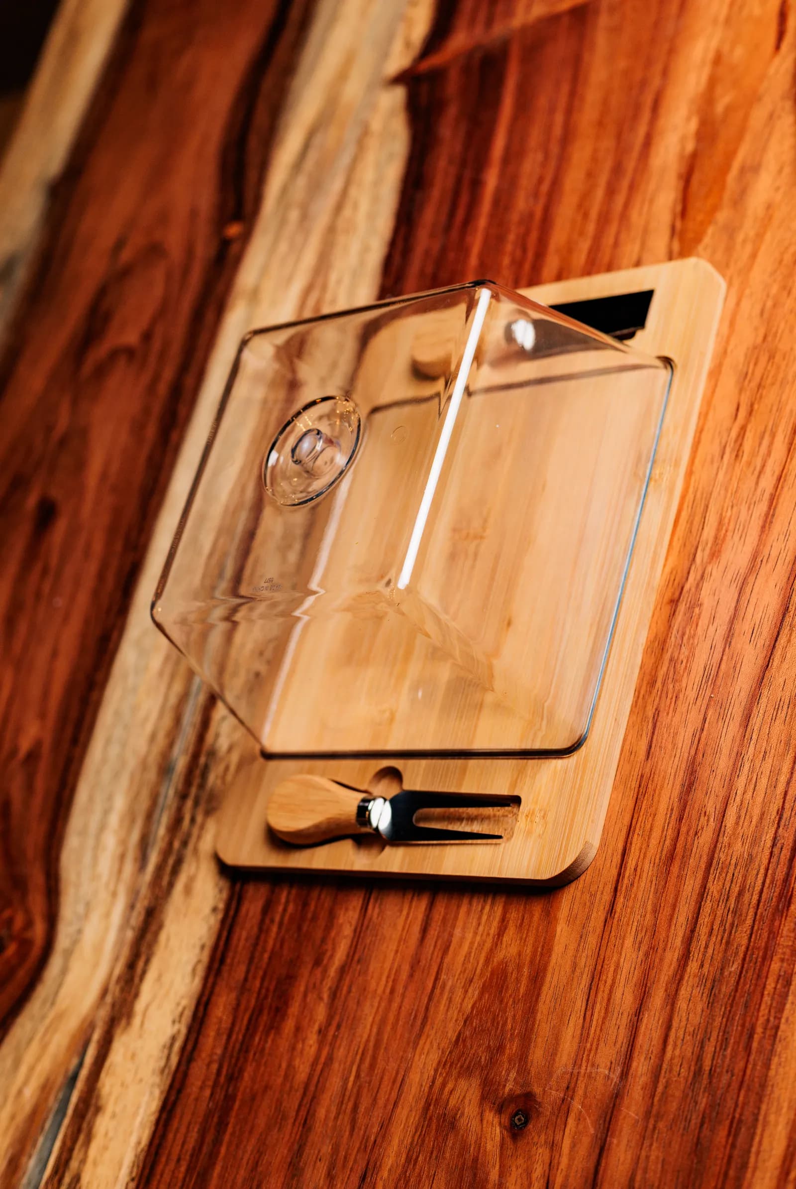 PORTA FRIOS DE BAMBOO COM TAMPA — imagem 2 de 4