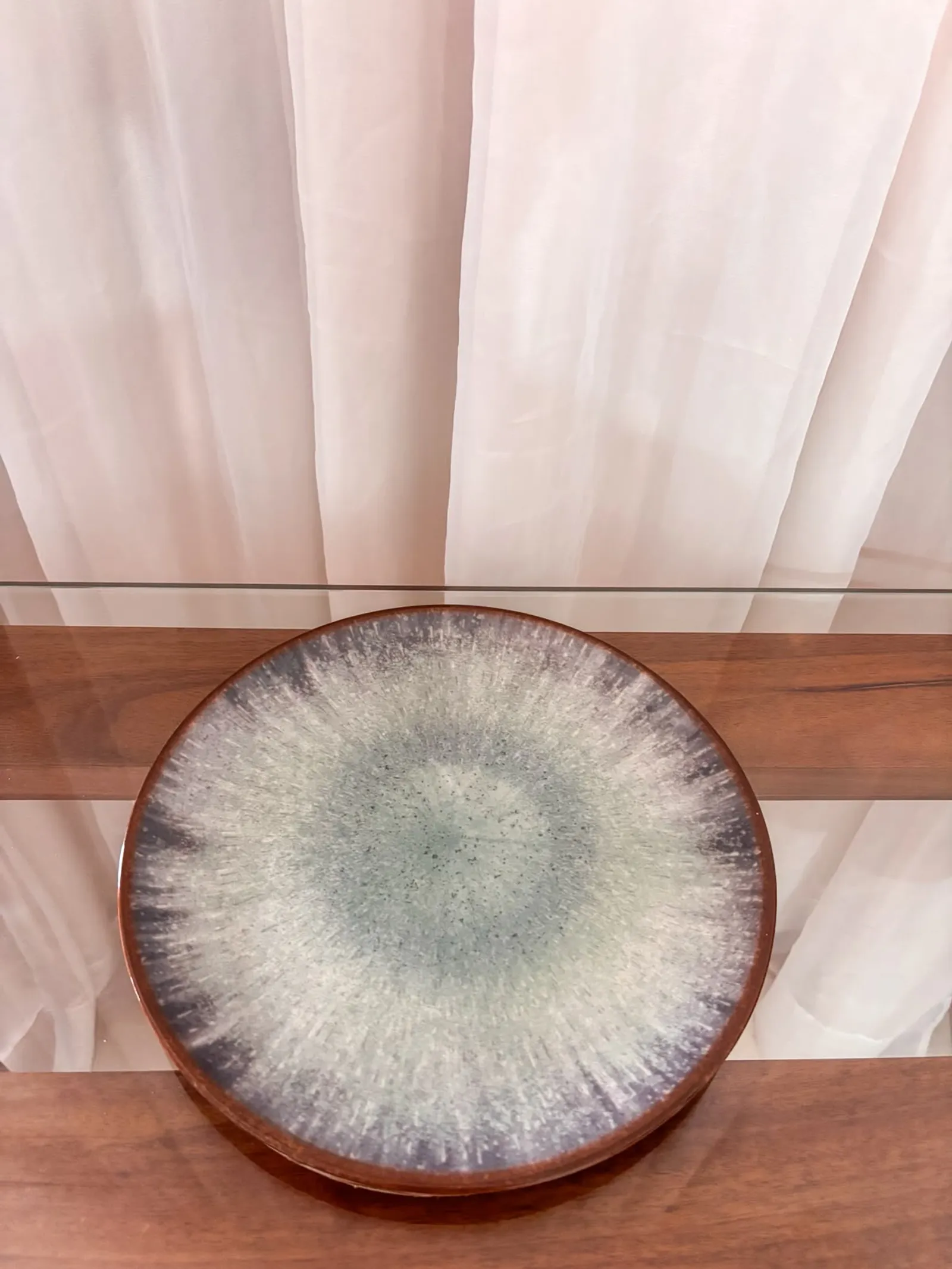 JOGO DE PRATOS 6 PEÇAS RASO EM CERÂMICA - ESTAMPA TYE DYE — imagem 1 de 4