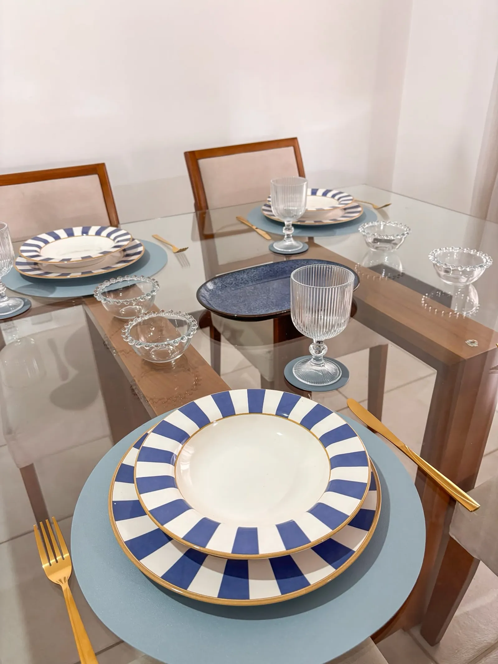 JOGO DE PRATOS 6 PCS FUNDO EM CERÂMICA - ESTAMPA STRIP AZUL — imagem 2 de 4
